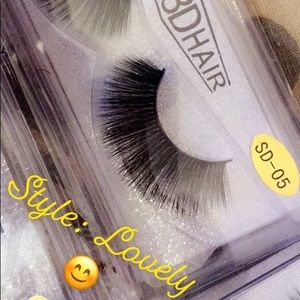 Stripped Lashes